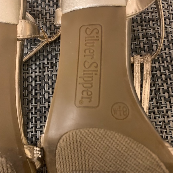 Gold high heels - Picture 6 of 6